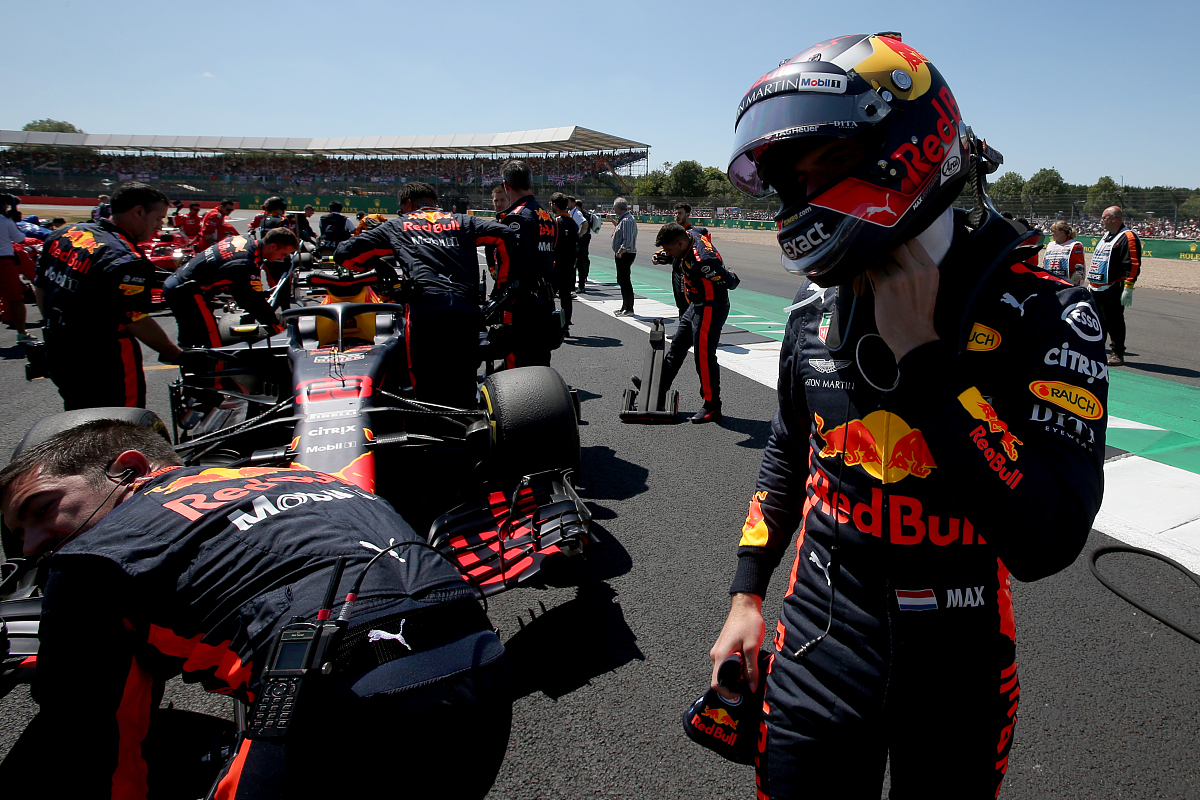 索伯车队逆转雷诺车队，周冠宇惊艳四座