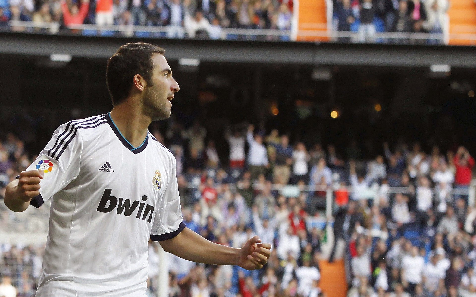 广厦铁壁锁国王，英格拉姆烈焰燃赛场—一场定义统治与爆发的对决